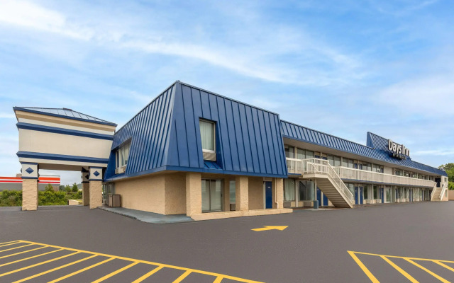 Days Inn by Wyndham Harrisonburg