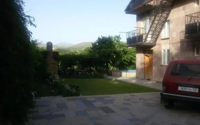 Apricot B&B