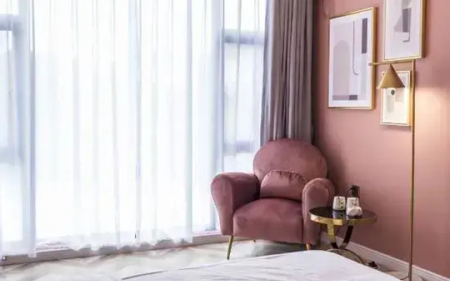 Mubai Light Luxury Hostel