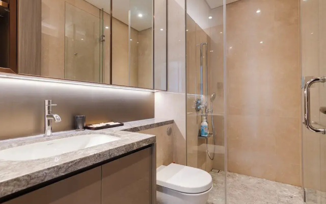 Le Places The Luxury MarQ Saigon Apartment