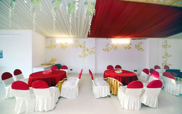 Northern Crown by OYO Rooms