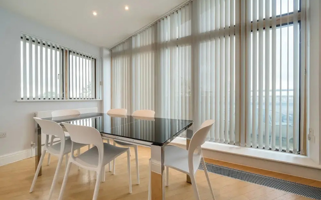 Roomspace -The Courtyard Penthouse