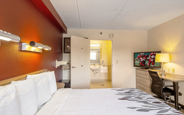 Red Roof Inn Rockford East – Casino District