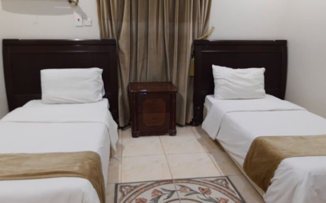 OYO 541 The Mar Furnished Apartments