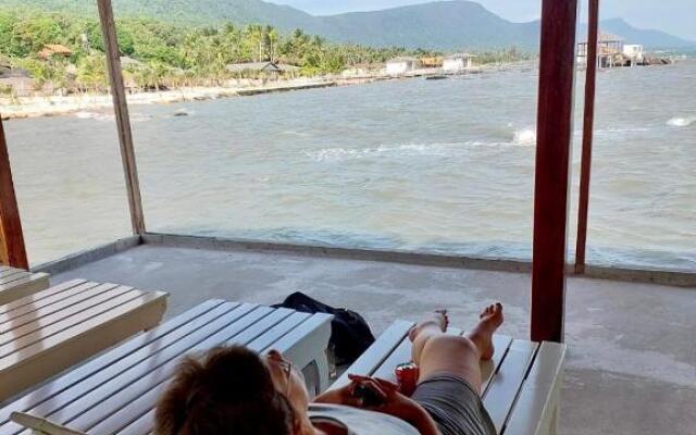 Voyage Phu Quoc Beach resort