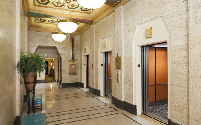 Hampton Inn Indianapolis Downtown Across from Circle Centre