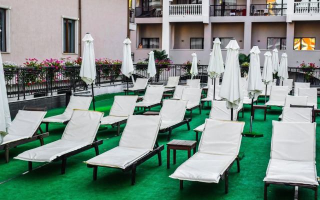 Hotel Karolina