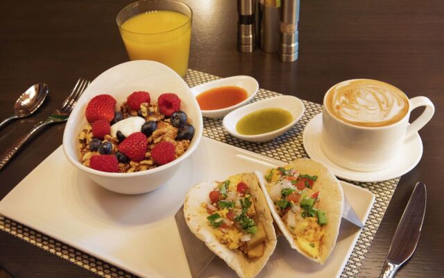 Canopy by Hilton Dallas Uptown