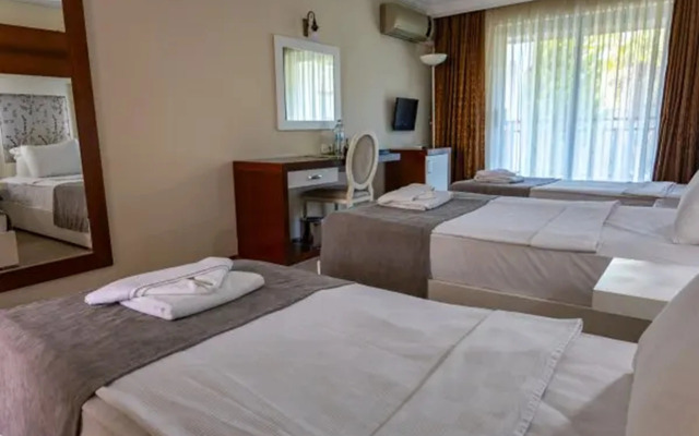 Sentinus Beach Hotel