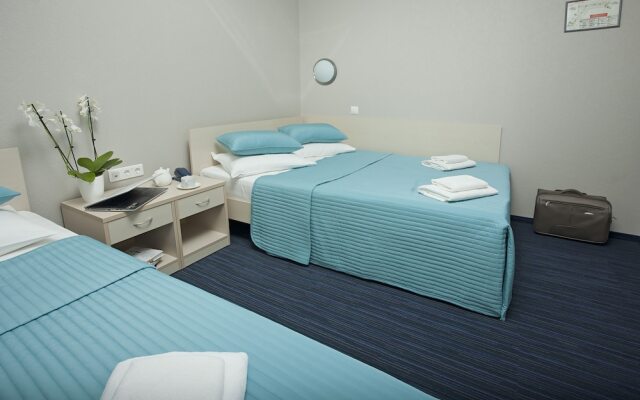 Comfort Hotel Air Express Sheremetievo (FREE ZONE)