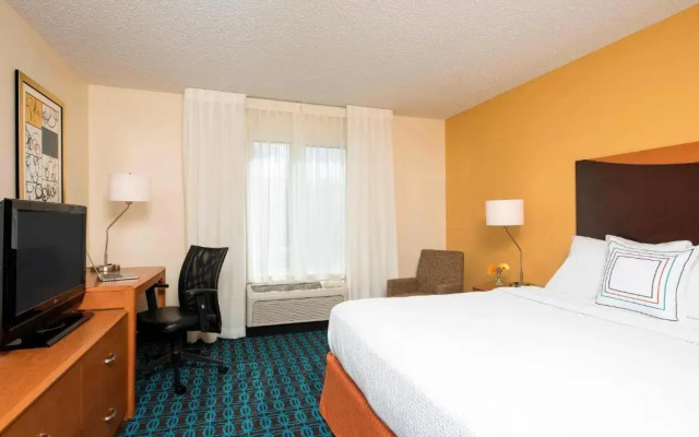 Fairfield Inn & Suites Bloomington - фото 4