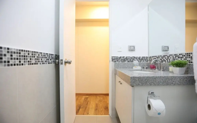 Vistas espectaculares en tranquilo apt