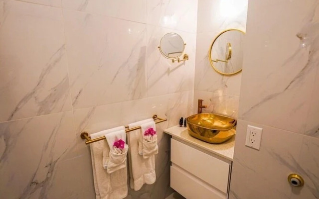Queen's Garden Resort & Spa