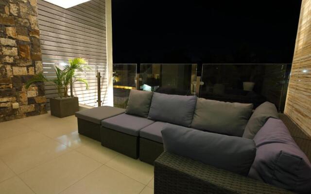 Beach Cove 4