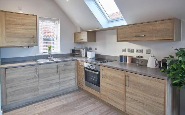 Host Stay Guillemot House