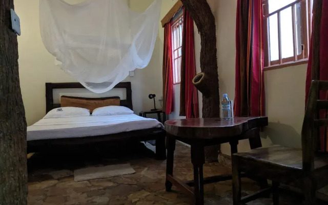 Casa Del Turista