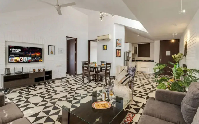 Elegant 2BR Apartment Near Candolim Coco Beach