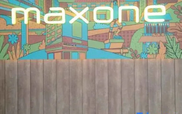 MaxOneHotels @ Premier Melawai