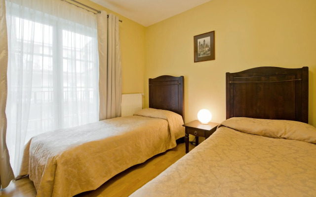 Barbacan Apartments