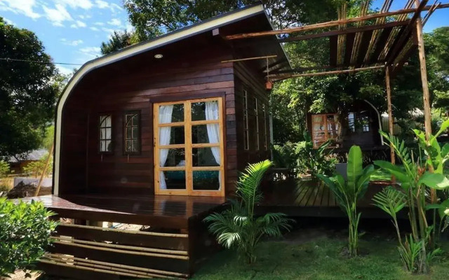 Phuritra Sabai Resort