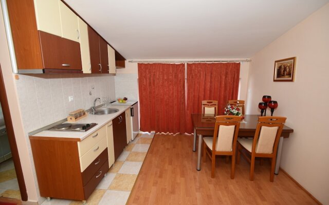 Darni Central Apartments
