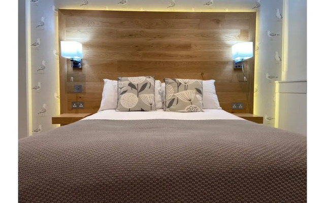 OYO Harmony Apartments