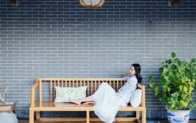 Dongjiang Lake No.1 Courtyard Tea Culture Theme Hotel