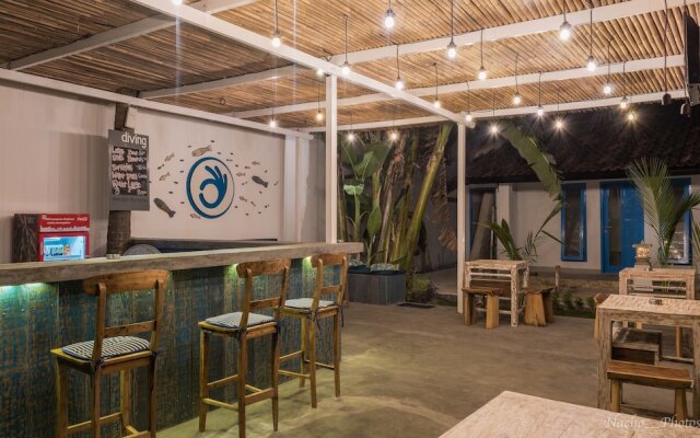 Dpm Gili T Diving Hostel & Bar