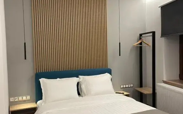 11 Luxury apartments.