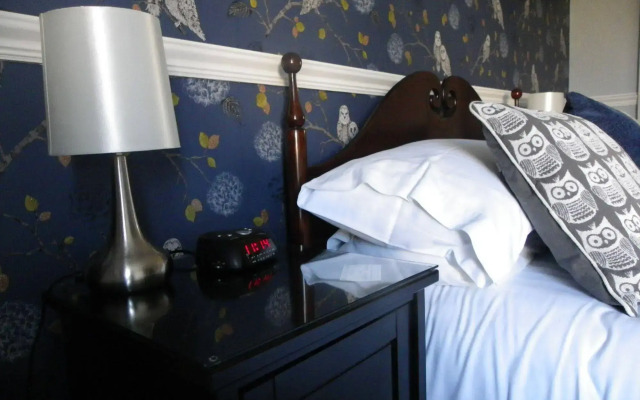 Maison Dieu Guest House