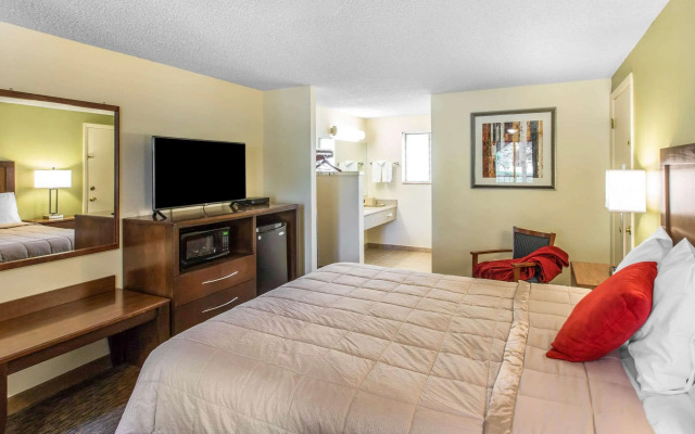 Rodeway Inn
