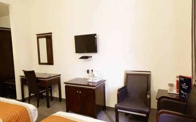 OYO 2166 Hotel KMahaveer
