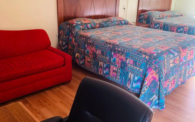 Stonehouse Motel and Restaurant