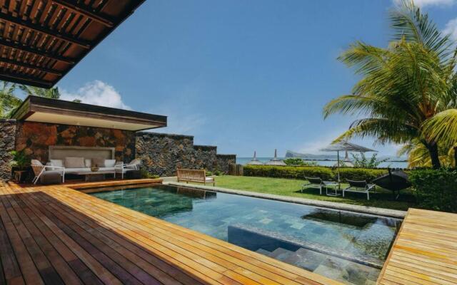 Peninsula Beach Villa with LOV