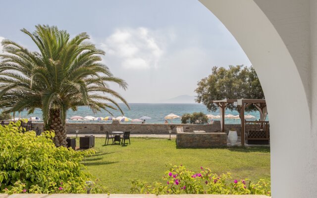 Liana Beach Hotel & Spa