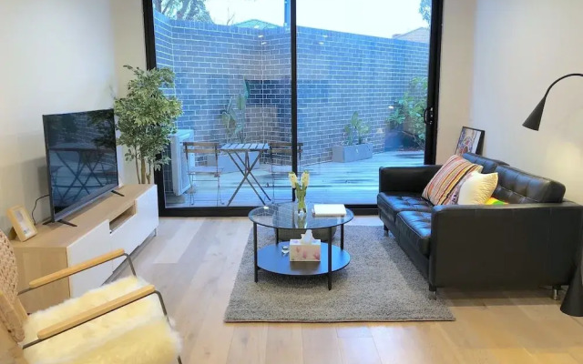 Pride Benleigh Apartment with Garden