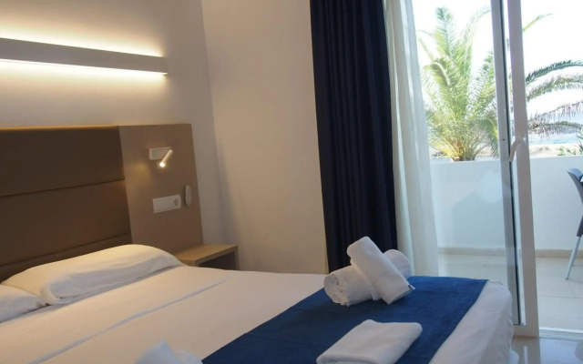 Hotel Roca Bella