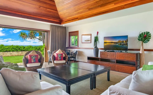 Diamond Head Tiki Estate