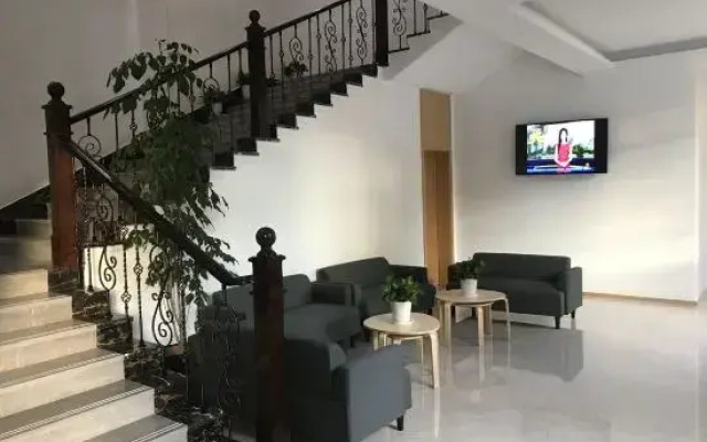 Shanghai Xinnan Hotel