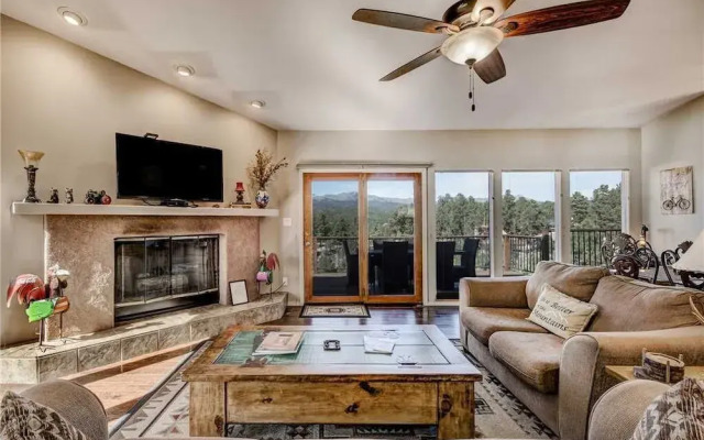 Southern Comfort - Three Bedroom Cabin