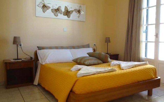 Natalia Apartment A With Panoramic sea Views of Agios Gordios bay