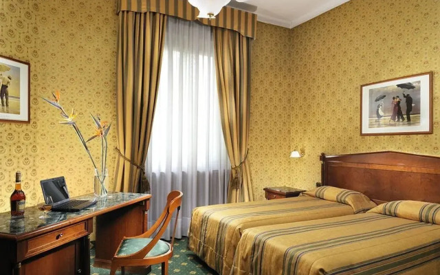 Grand Plaza