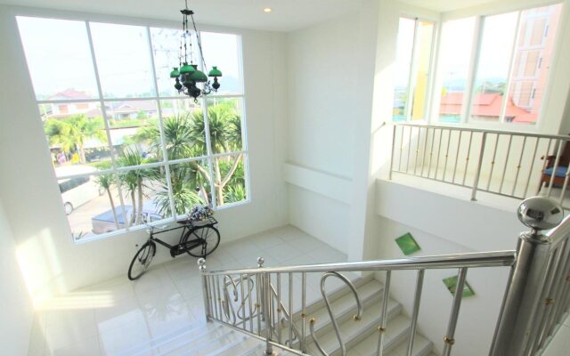 Smile Hua-Hin Resort