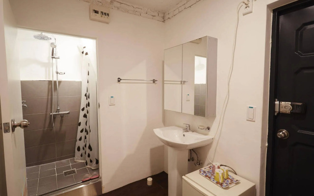 Owl Guesthouse - Hostel