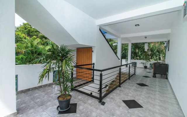 OYO 232 Cinnamon Canal View