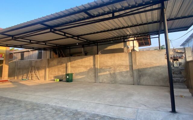 OYO Life 93255 Kosan Teratai Jaya