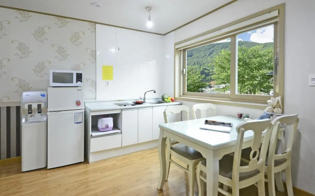 Tongyoung Macaio Pension