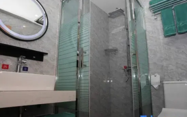 Biduo Hotel (Yancheng Jingshan Middle School Gymnasium)