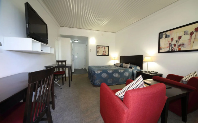 Route 66 Motor Inn