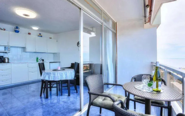 Ocean Breeze Apartment by DreamHomesTenerife